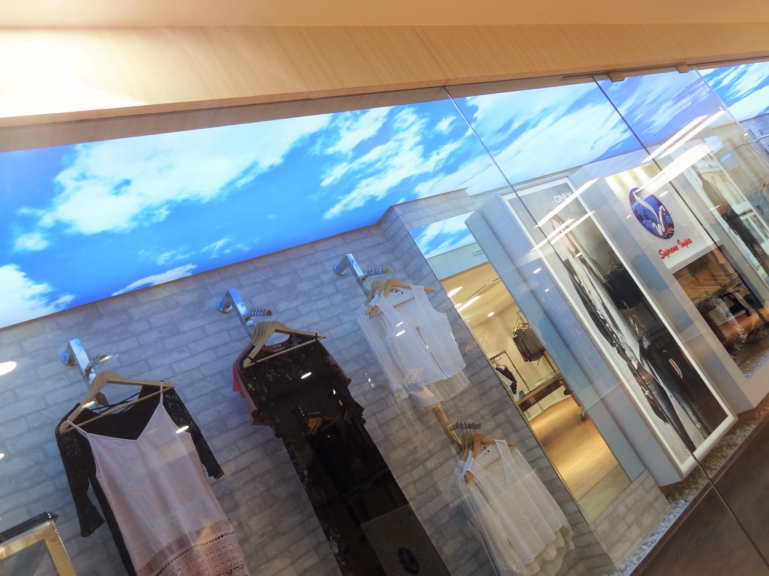 Printed Ceiling @Eurolux